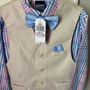 Boys NWT Nautica 4 Pc Set size 5